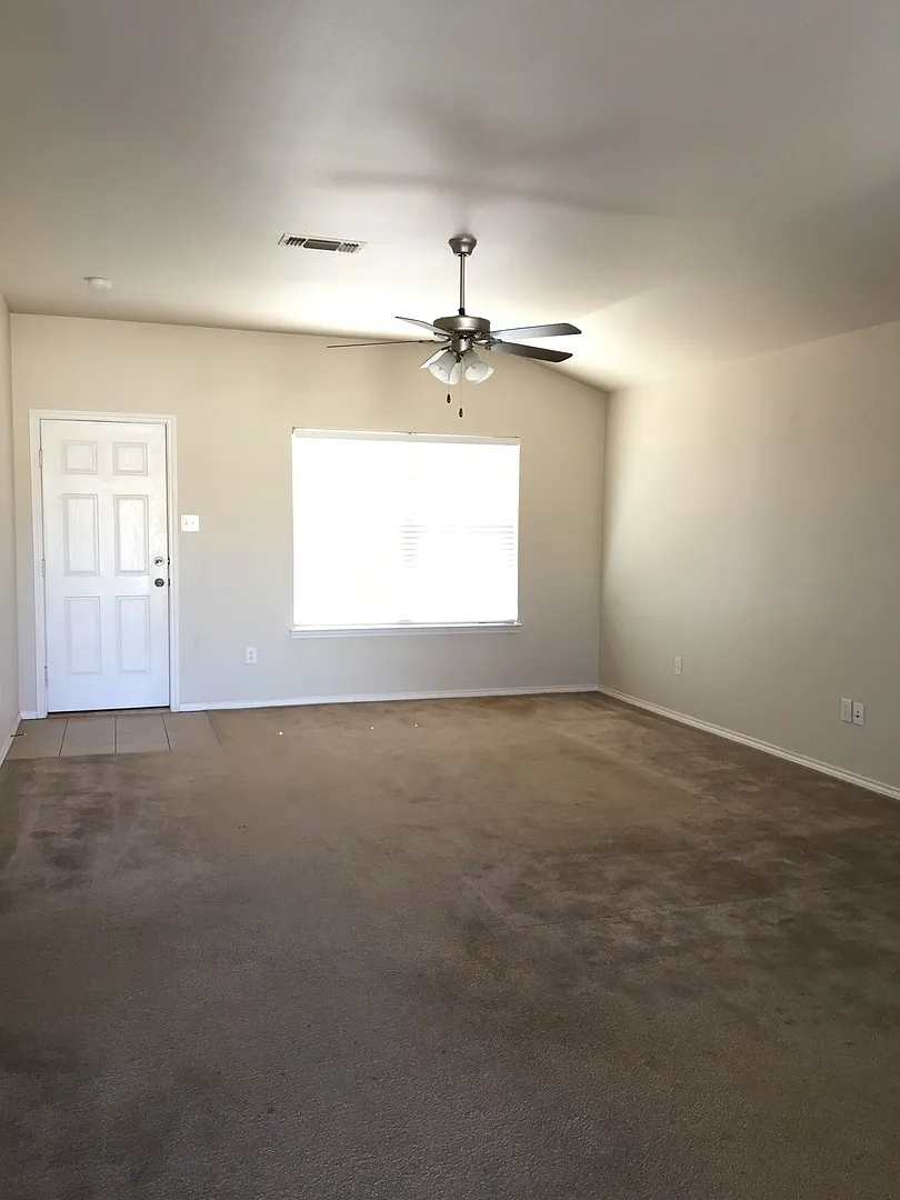 Great House — Photo 4