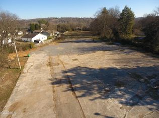 2738 E Broadway Ave, Maryville, TN 37804