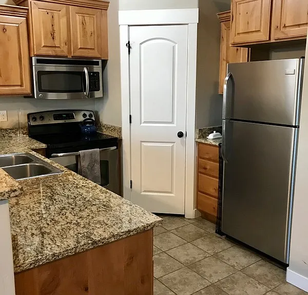 356 S 790 W — Photo 5
