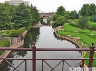 203 Coventry Ct, Edina, MN 55435