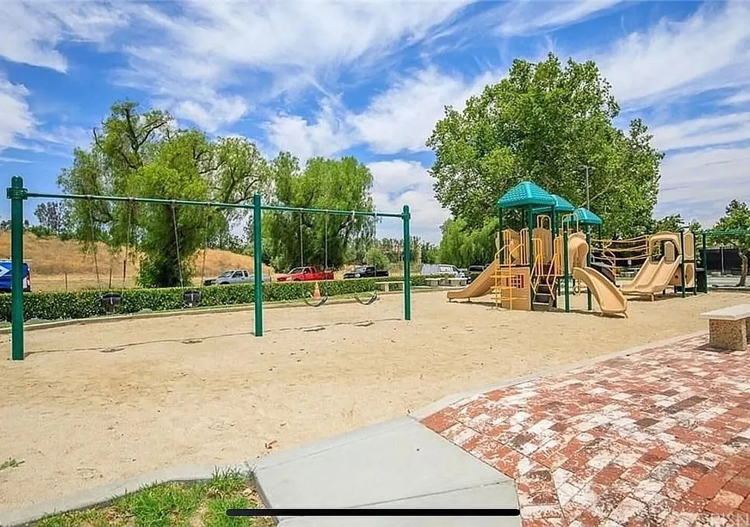 Lovely 2bd/2ba Condo In Valencia's Desirable Lakeshore Community — Photo 4