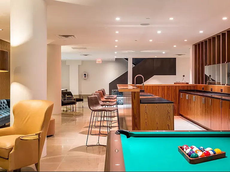 429 Kent Ave #807 — Photo 11