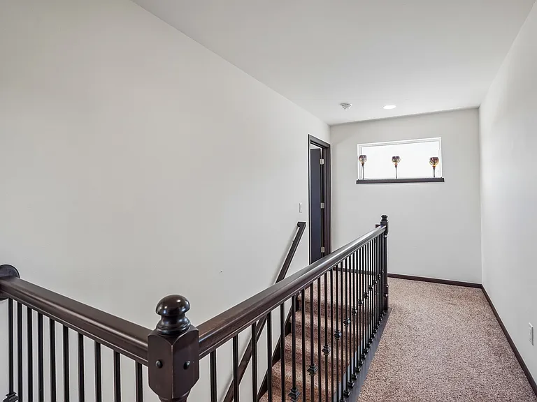 236 Sunshine Ln — Photo 38