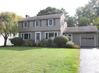 51 Villa Nova Rd, Rochester, NY 14617