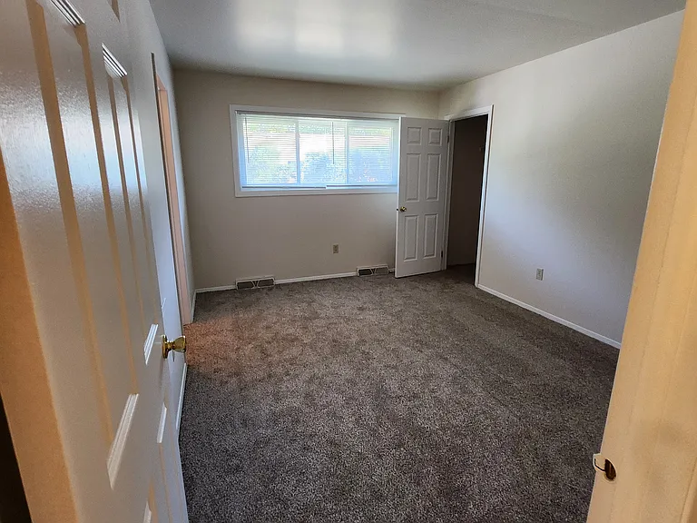 Hampton Park/ Sheffield Village Apartments&Townhomes — Photo 29