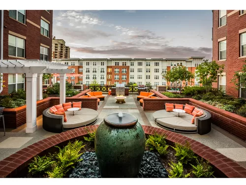 Outdoor Social Area - The Point at Dunn Loring