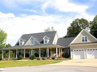 141 Raccoon Trl, Travelers Rest, SC 29690