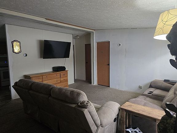 2nd image of 507 E Lilipad Ln