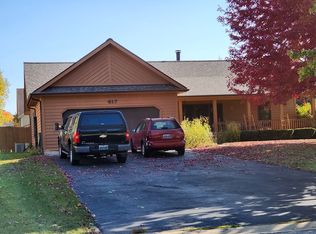 617 W Sycamore St, Millington, IL 60537