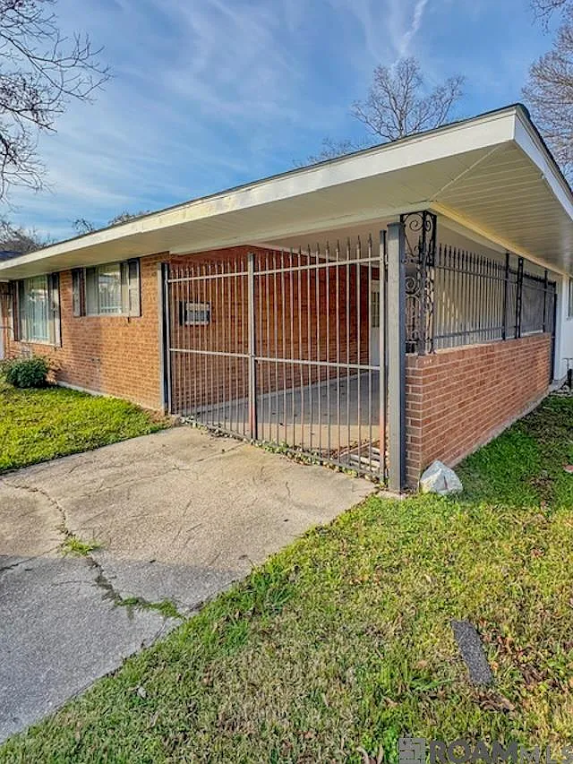 3 bed, 1416 sqft, $1,600 — Photo 2