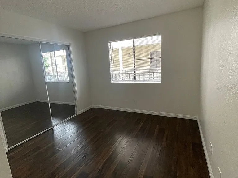 2269 Earl Ave — Photo 11