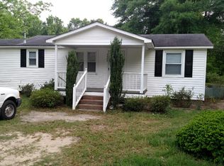 2404 Sand Hill Rd, Fayetteville, NC 28306