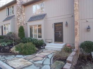 3365 Londonderry Ln, Roanoke, VA 24018
