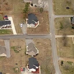 2nd image of 104 Wood St