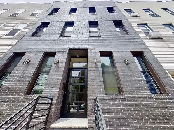 35 Schaefer Street image 1 of 9