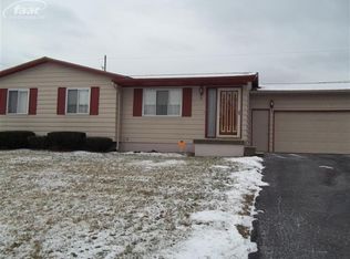 3227 Thornfield Ln, Flint, MI 48532