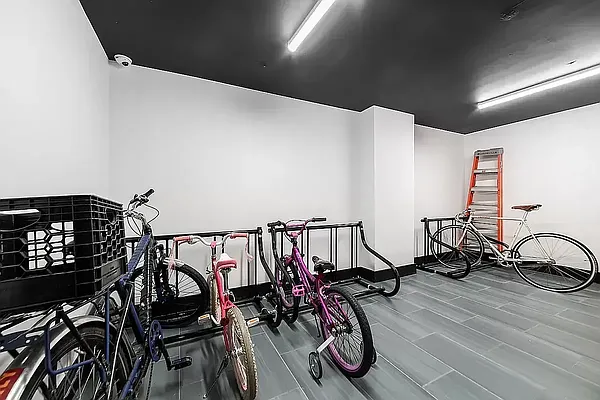 Rented by Twin Group | media 7