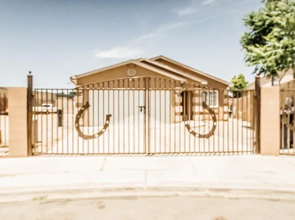 9705 Firman Ct SW, Albuquerque, NM 87121