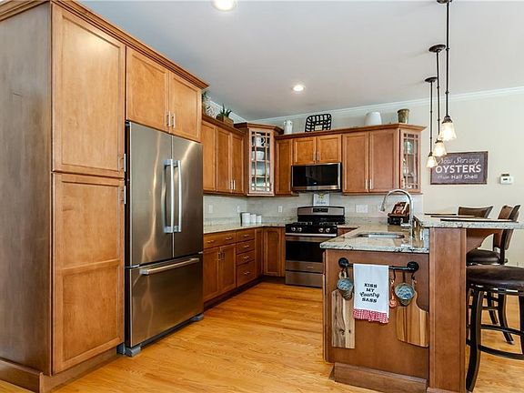 4th image of 160 Allegra Ln