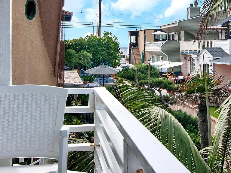 735 Balboa Ct — Photo 21