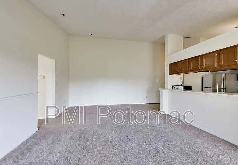 605 Himes Ave #111 — Photo 8
