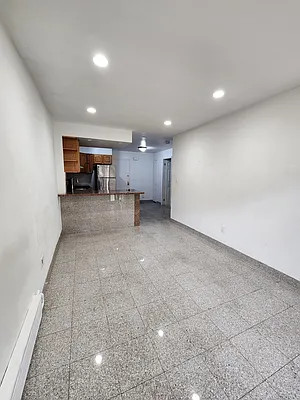 Rented by Bouklis Group | media 5