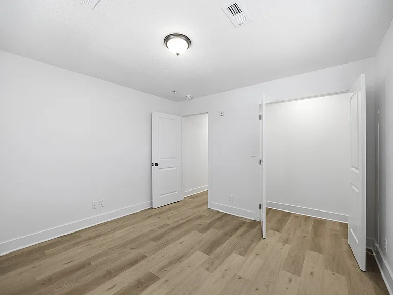 2903 15th Ave #203 — Photo 17