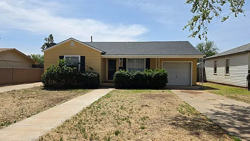 2403 38th St Photo 1
