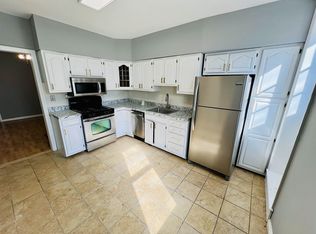 25A 68th St #1, Guttenberg, NJ 07093