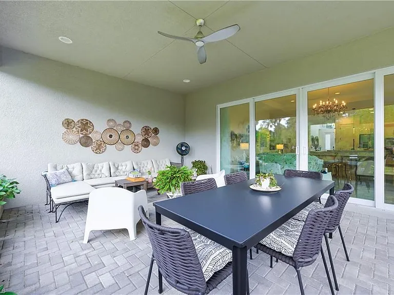 11899 Gardenia Ave — Photo 32