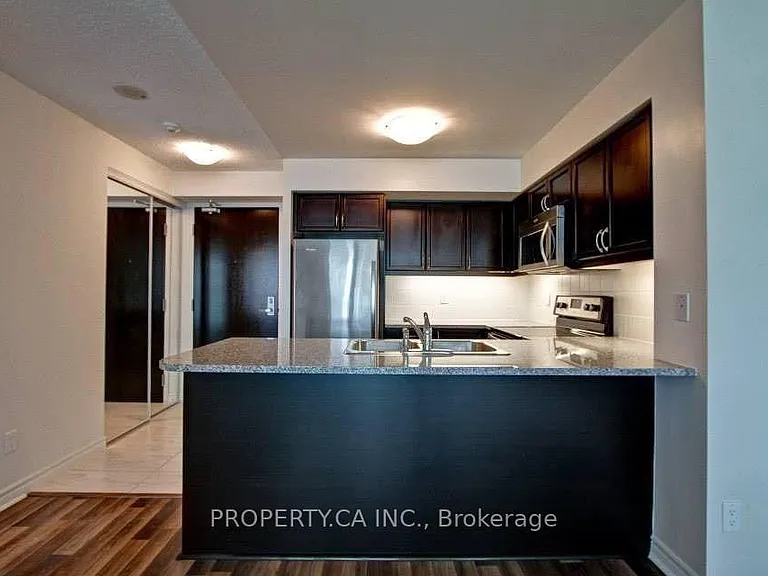 25 Lower Simcoe St #803 — Photo 19