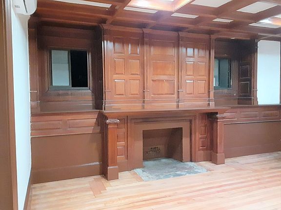 3rd image of 11 Park St #4