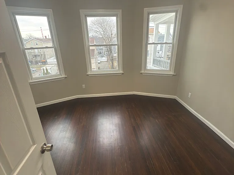 54-56 6th St #55-56 — Photo 14