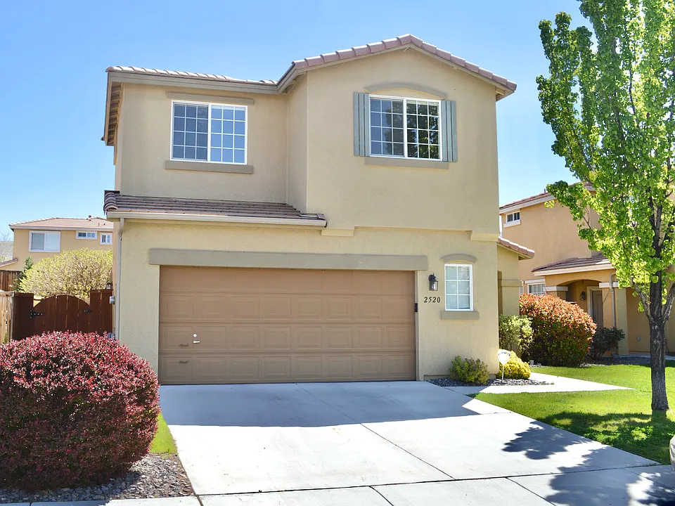 2520 Napoli Dr