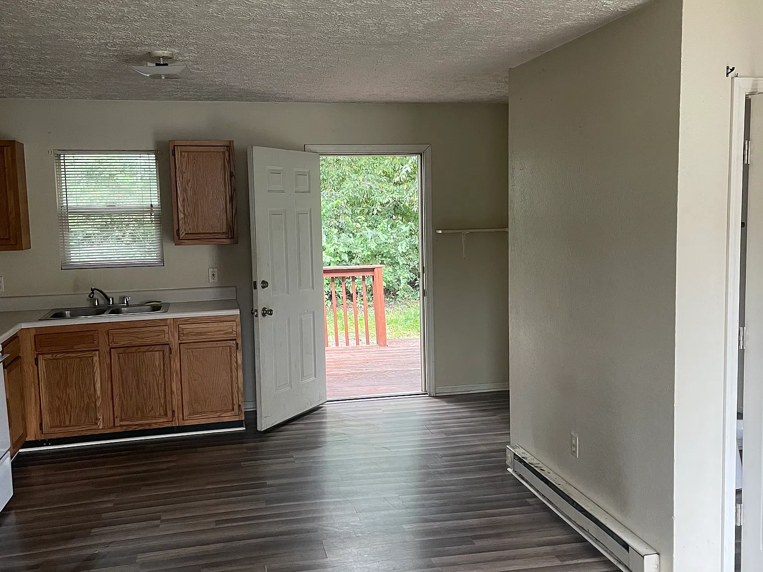 2 bed, 750 sqft, $750 — Photo 3