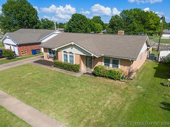 4th image of 9146 E 26th Pl