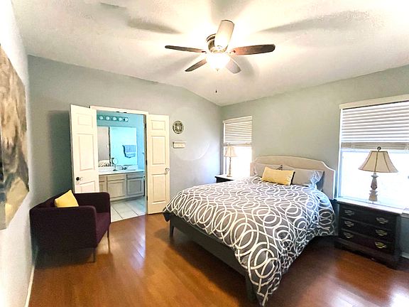3rd image of 3100 Cohoba Dr