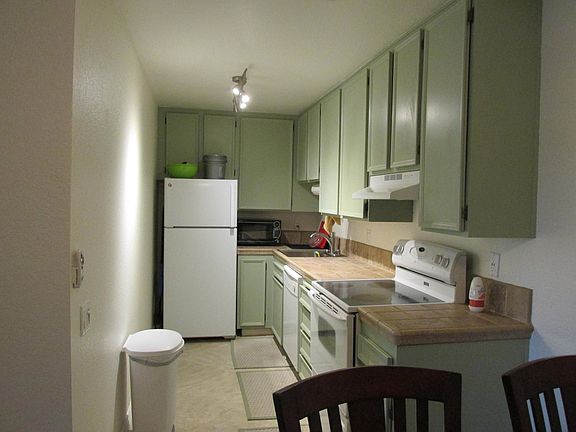 4th image of 751 N Los Felices Cir W #213