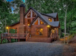 595 Hickory Dr, Mineral Bluff, GA 30559
