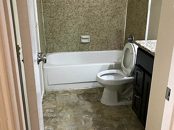 3rd image of 3203 Cherry Hills Dr