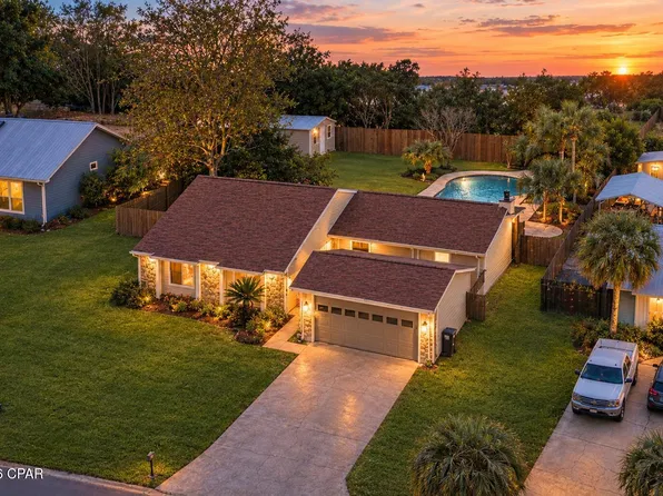 168 Derby Woods Dr, Lynn Haven, FL 32444