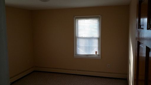 5th image of 2738 Watson Blvd APT 4