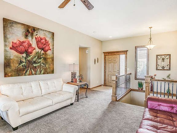 4th image of 1900 E Windsor Creek Ct