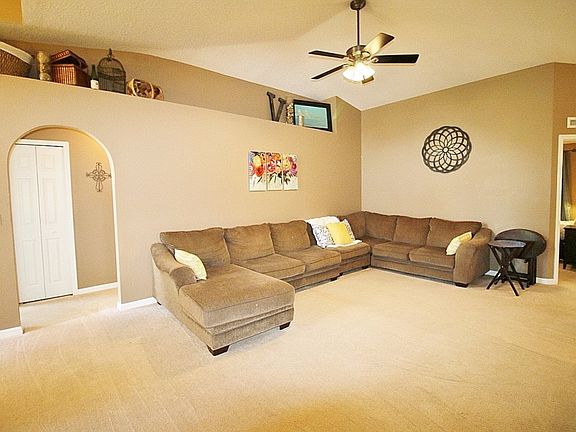 3rd image of 107 Rockwood Way