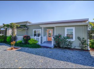 408 N Topsail Dr, Surf City, NC 28445