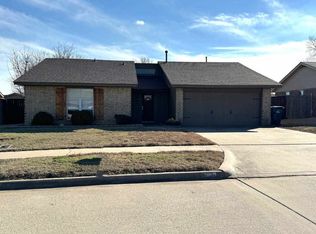 6816 SW Bainbridge Ave, Lawton, OK 73505