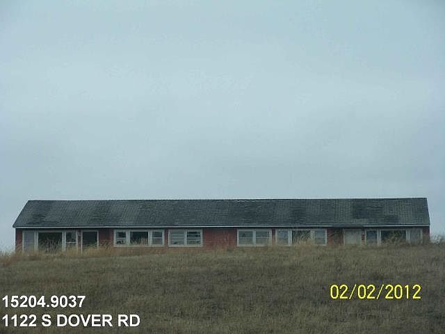 2nd image of 1122 S Dover Rd