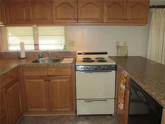 4th image of 89 Silversides St