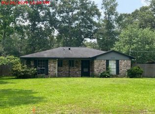 339 Linnwood Dr, New Caney, TX 77357