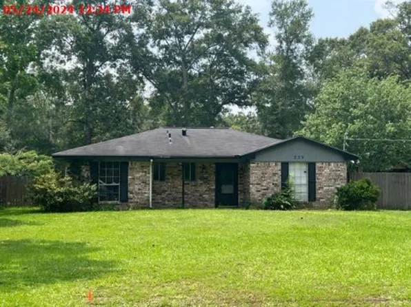 339 Linnwood Dr, New Caney, TX 77357